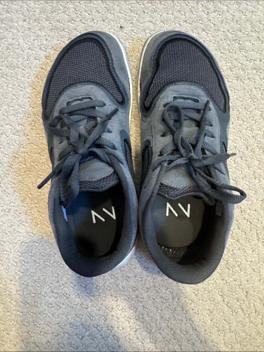 Minnemals Stimulus Charcoal Grey Barefoot Shoes Womens 6-6.5